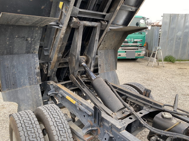 いすゞエルフローダーダンプ小型（2t・3t）[写真13]