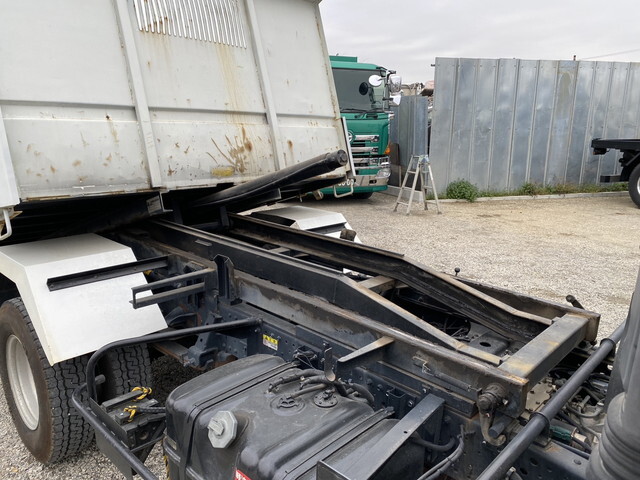 いすゞエルフローダーダンプ小型（2t・3t）[写真18]