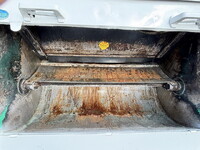 いすゞエルフパッカー車（塵芥車）小型（2t・3t）[写真13]