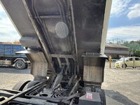 いすゞエルフパッカー車（塵芥車）小型（2t・3t）[写真21]