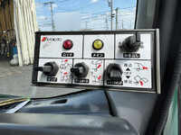 いすゞエルフパッカー車（塵芥車）小型（2t・3t）[写真35]