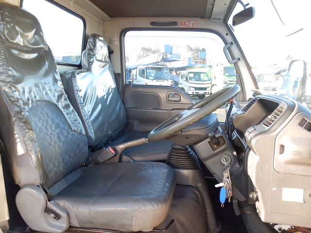 いすゞエルフ高所作業車小型（2t・3t）[写真18]