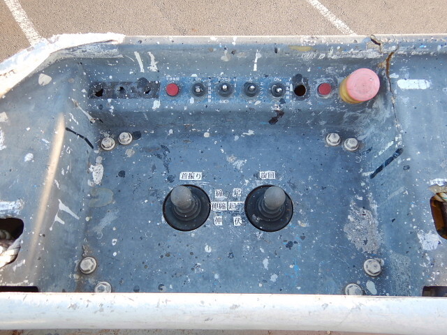 いすゞエルフ高所作業車小型（2t・3t）[写真37]