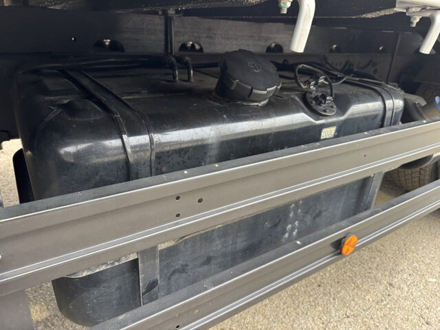 三菱ふそうファイタークレーン4段増トン（6t・8t）[写真34]