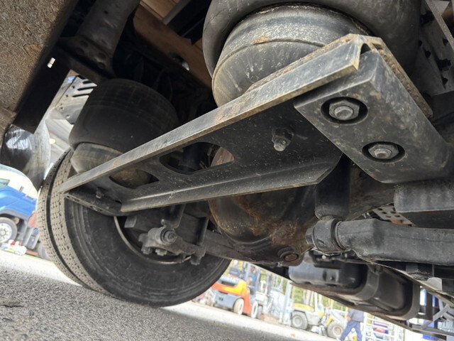 三菱ふそうファイタークレーン4段増トン（6t・8t）[写真38]