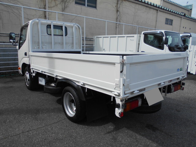 トヨタトヨエース平ボディ小型（2t・3t）[写真02]