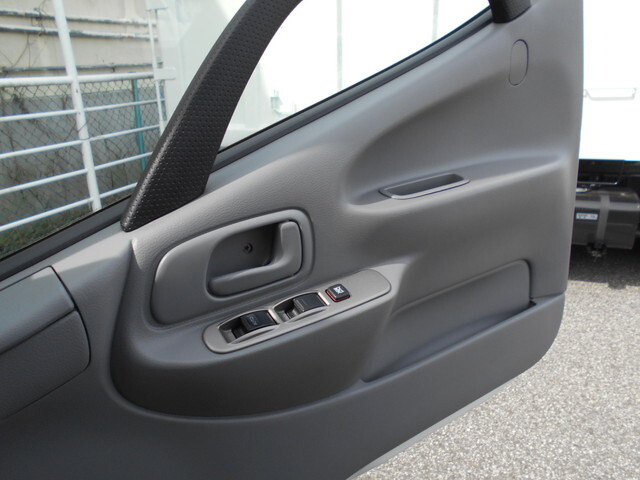 トヨタトヨエース平ボディ小型（2t・3t）[写真38]