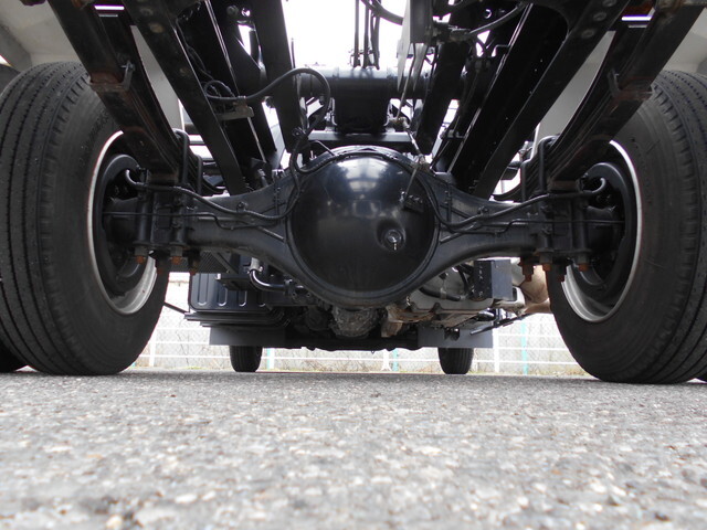 いすゞフォワードコンテナ専用車中型（4t）[写真20]