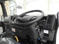 いすゞフォワードコンテナ専用車中型（4t）[写真24]