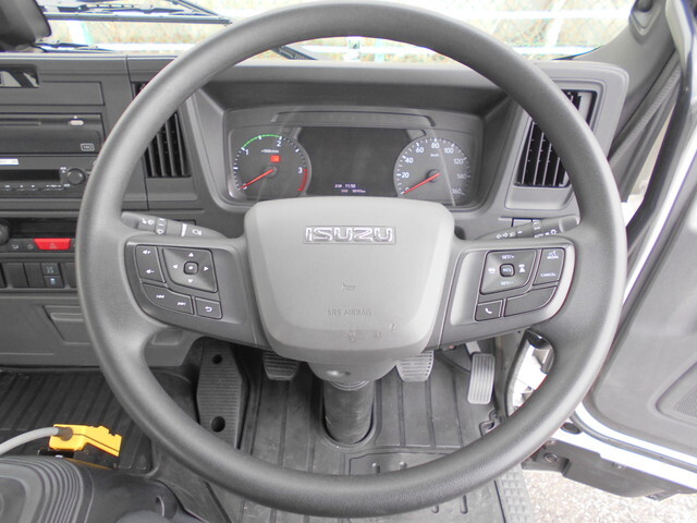 いすゞフォワードコンテナ専用車中型（4t）[写真25]