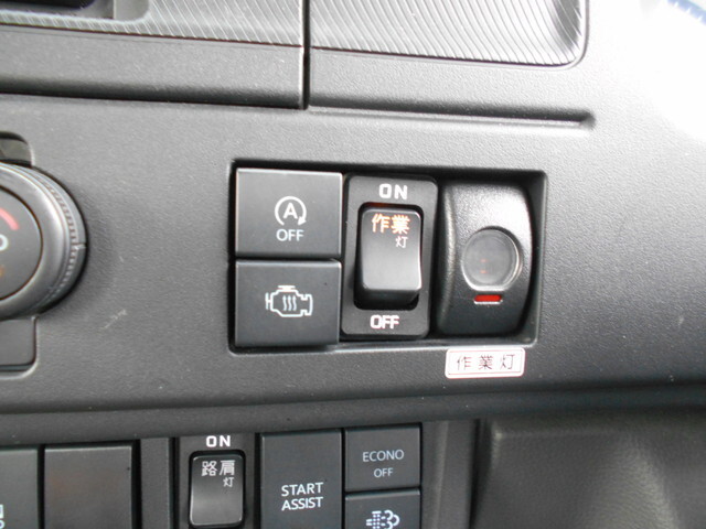 いすゞフォワードコンテナ専用車中型（4t）[写真34]