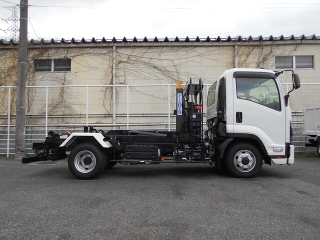 いすゞフォワードコンテナ専用車中型（4t）[写真08]