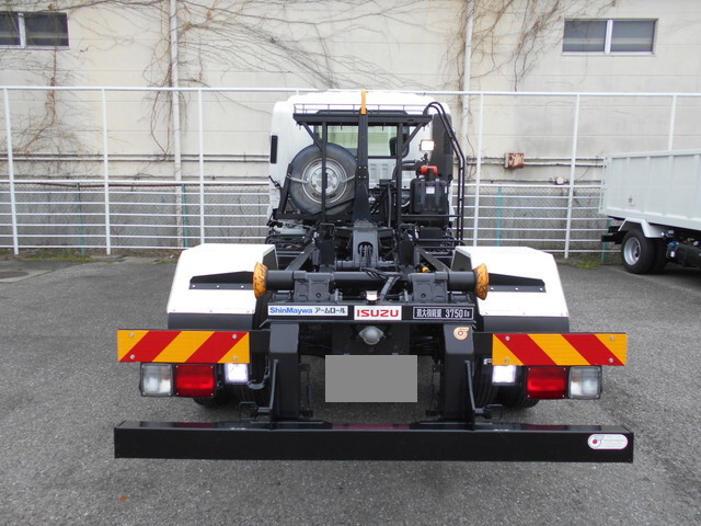 いすゞフォワードコンテナ専用車中型（4t）[写真09]