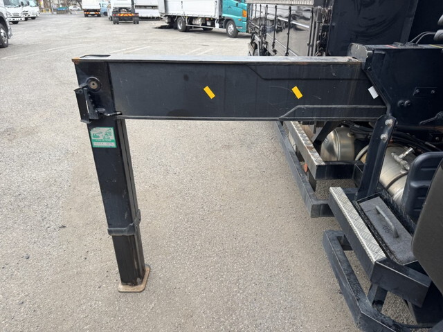 三菱ふそうファイタークレーン4段増トン（6t・8t）[写真14]