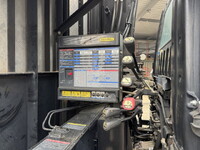 三菱ふそうファイタークレーン4段増トン（6t・8t）[写真16]