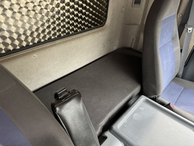 三菱ふそうファイタークレーン4段増トン（6t・8t）[写真21]