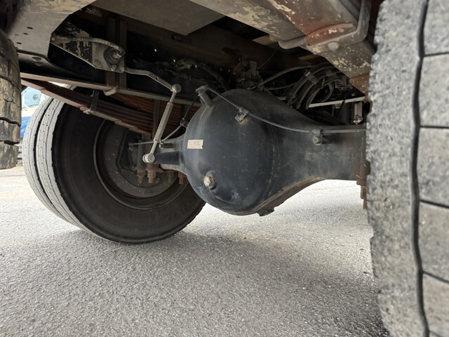 三菱ふそうファイタークレーン4段増トン（6t・8t）[写真35]