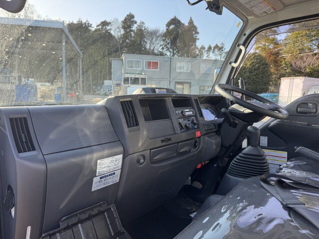 いすゞエルフダンプ小型（2t・3t）[写真16]