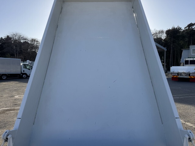 いすゞエルフダンプ小型（2t・3t）[写真28]