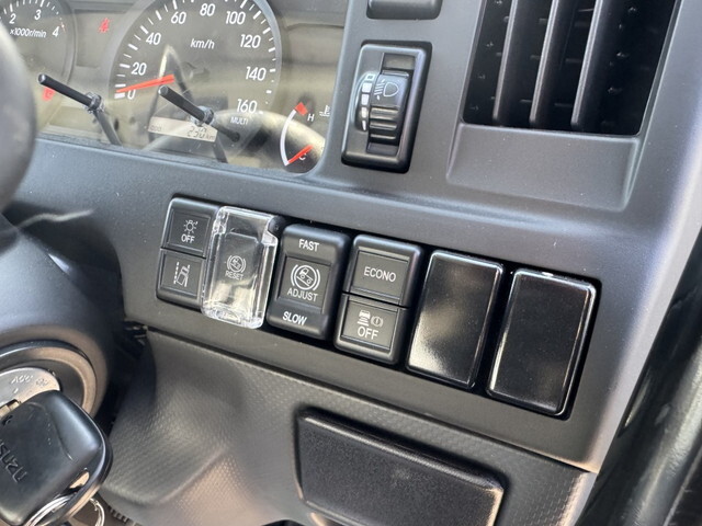 いすゞエルフダンプ小型（2t・3t）[写真09]