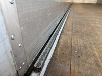 三菱ふそうスーパーグレートアルミウイング大型（10t）[写真11]