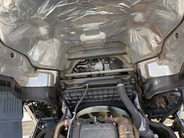 三菱ふそうスーパーグレートアルミウイング大型（10t）[写真24]