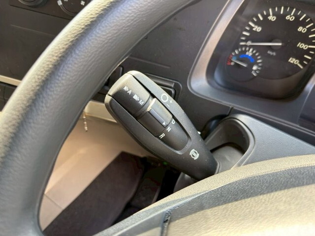 三菱ふそうスーパーグレートアルミウイング大型（10t）[写真27]