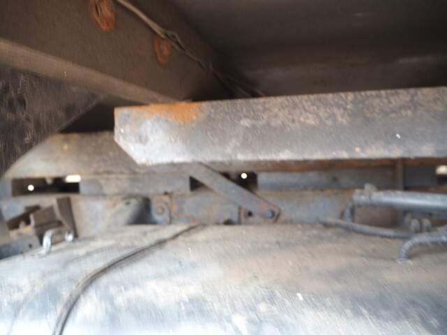 三菱ふそうキャンタークレーン3段小型（2t・3t）[写真19]