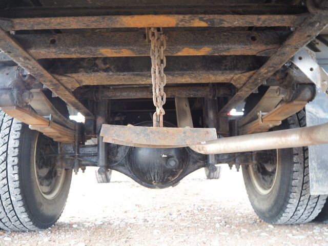 三菱ふそうキャンタークレーン3段小型（2t・3t）[写真22]