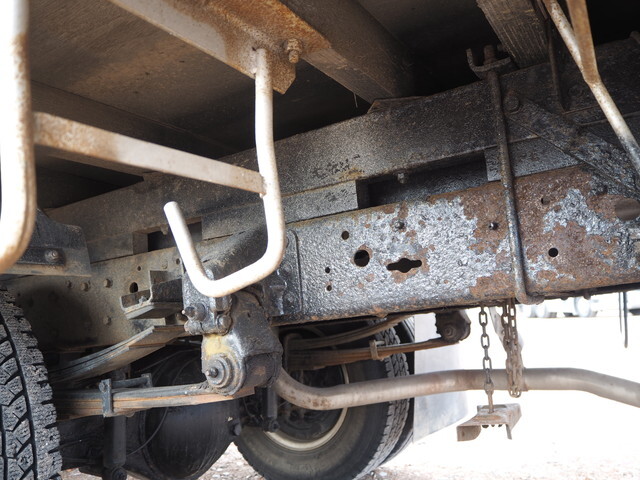 三菱ふそうキャンタークレーン3段小型（2t・3t）[写真23]