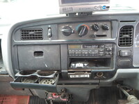 三菱ふそうキャンタークレーン3段小型（2t・3t）[写真35]