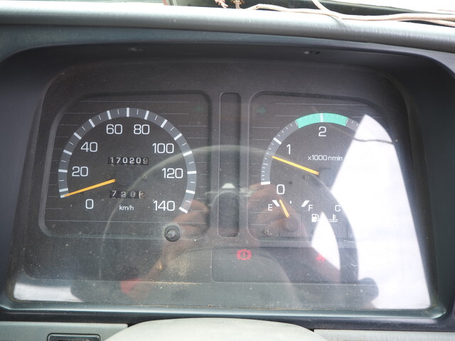 三菱ふそうキャンタークレーン3段小型（2t・3t）[写真39]