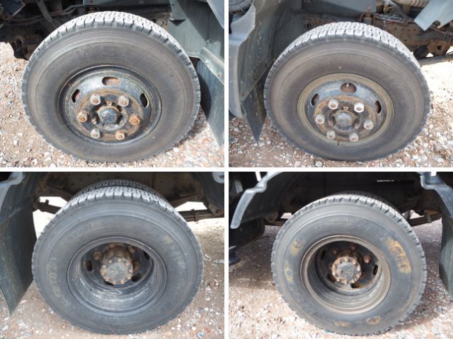 日野レンジャーセルフクレーン3段中型（4t）[写真30]