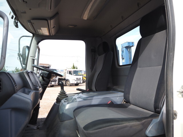 日野レンジャーセルフクレーン3段中型（4t）[写真33]