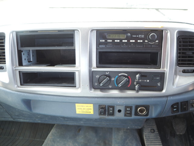 日野レンジャーセルフクレーン3段中型（4t）[写真38]