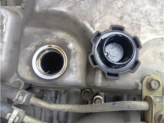 日野プロフィア平ボディ大型（10t）[写真17]