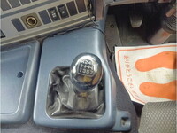 日野プロフィア平ボディ大型（10t）[写真26]