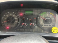 日野プロフィア平ボディ大型（10t）[写真27]