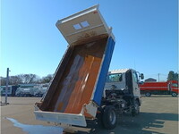 日野レンジャーダンプ中型（4t）[写真02]