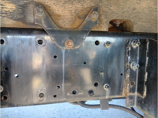 三菱ふそうファイタークレーン4段中型（4t）[写真09]