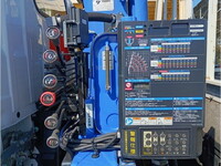 いすゞエルフクレーン4段小型（2t・3t）[写真18]