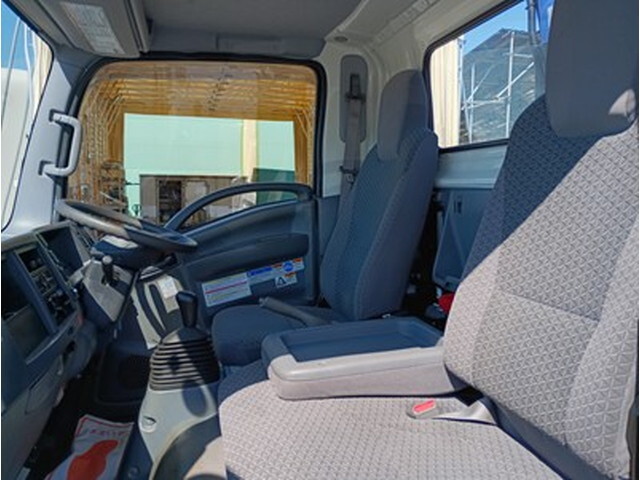 いすゞエルフクレーン4段小型（2t・3t）[写真26]