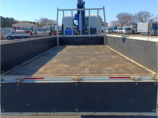 いすゞエルフクレーン4段小型（2t・3t）[写真07]