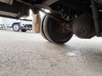 いすゞエルフボトルバン小型（2t・3t）[写真16]