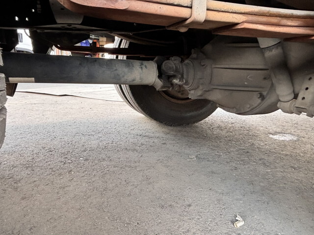 いすゞエルフボトルバン小型（2t・3t）[写真20]