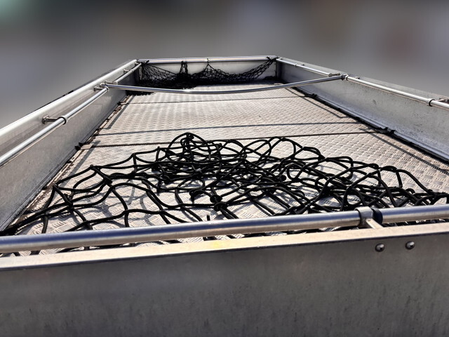 いすゞエルフボトルバン小型（2t・3t）[写真22]