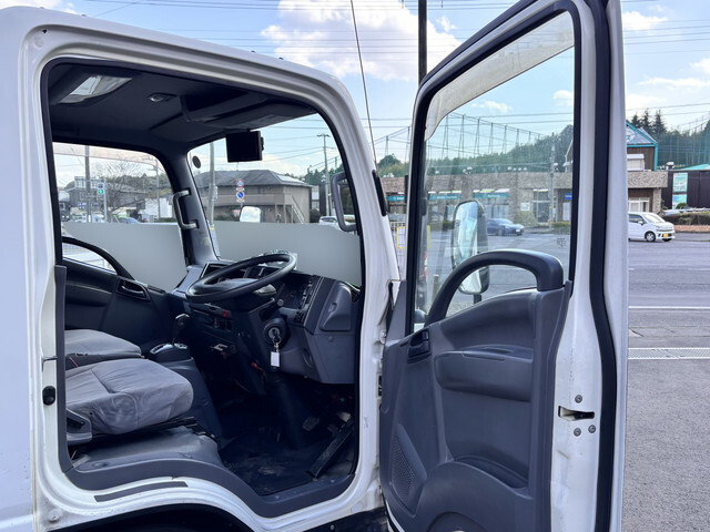 いすゞエルフボトルバン小型（2t・3t）[写真29]