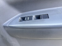 いすゞエルフボトルバン小型（2t・3t）[写真31]