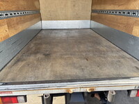 三菱ふそうキャンターアルミバン小型（2t・3t）[写真12]