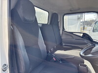 三菱ふそうキャンターアルミバン小型（2t・3t）[写真31]